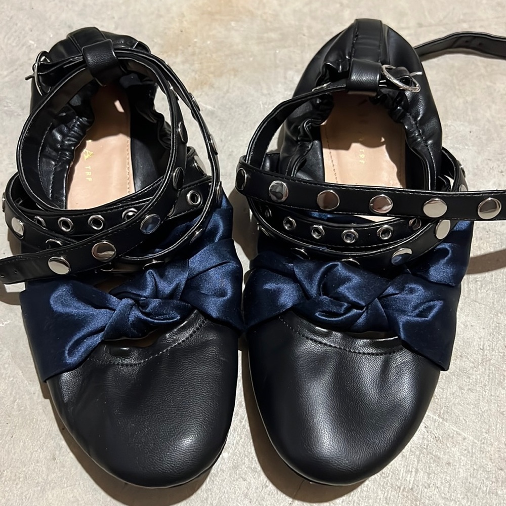 Ballet flats